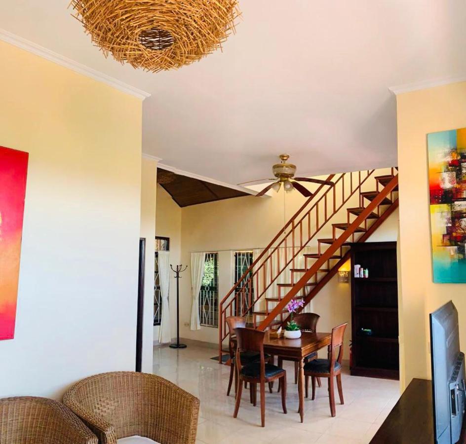 Giri'S Villa Jimbaran Ungasan  Luaran gambar