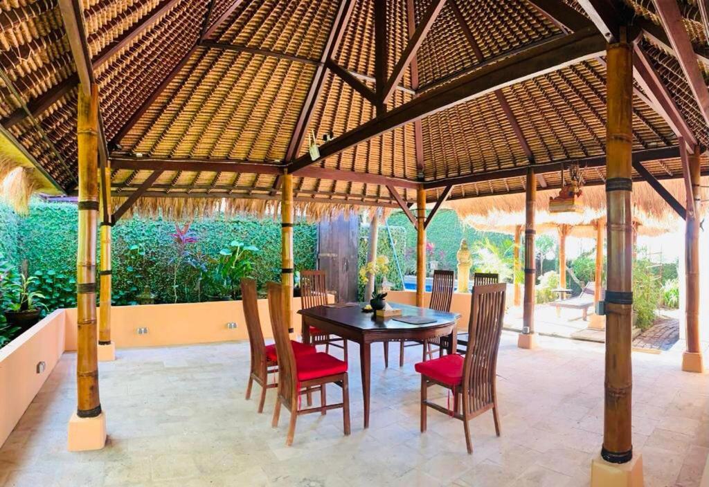 Giri'S Villa Jimbaran Ungasan  Luaran gambar